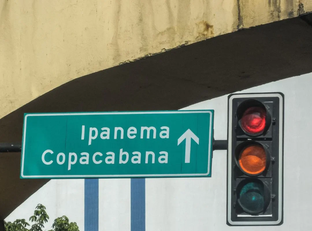 Cases Above-Net - Comunicação Remota para Semáforos